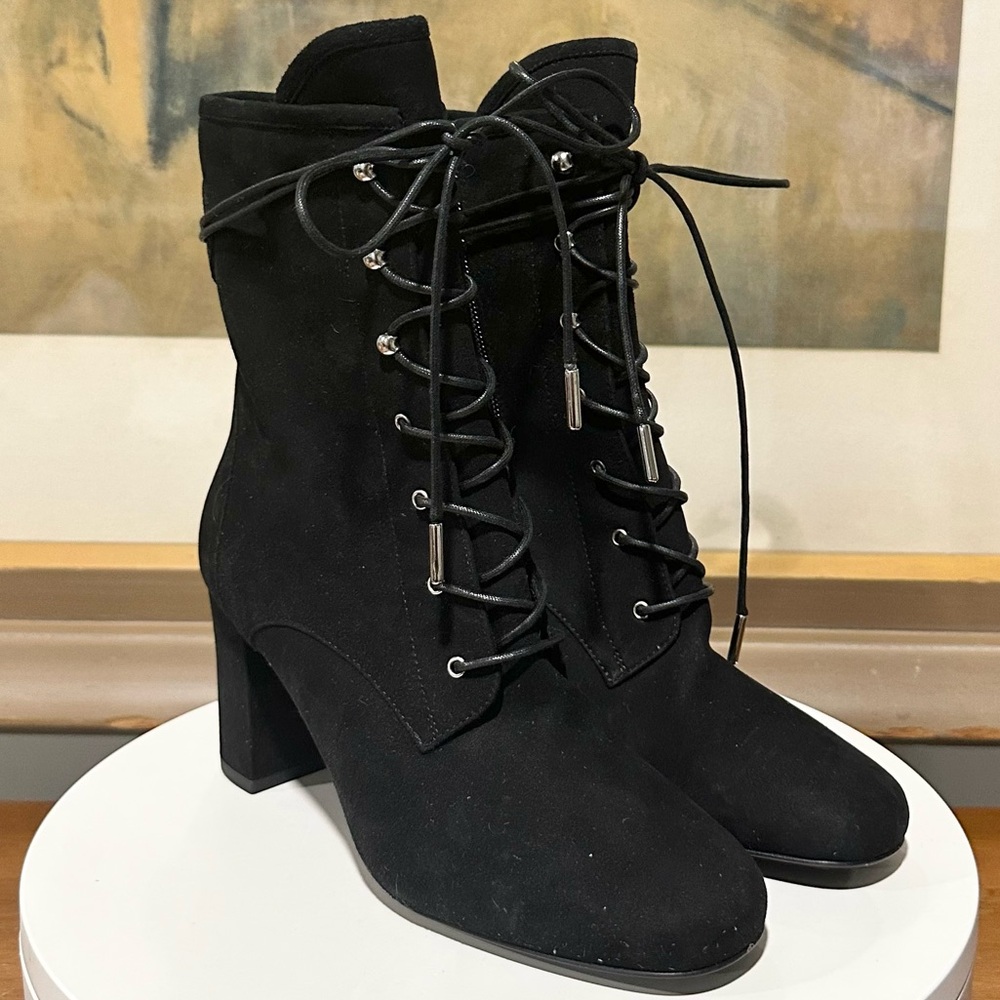 🌹LONGCHAMP🌹 Lace Up Black Suede Bootie Size: 36 - Picture 7 of 14